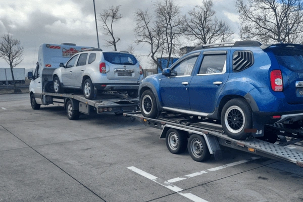 Tractari auto si transport autoturisme pe platforma internationala